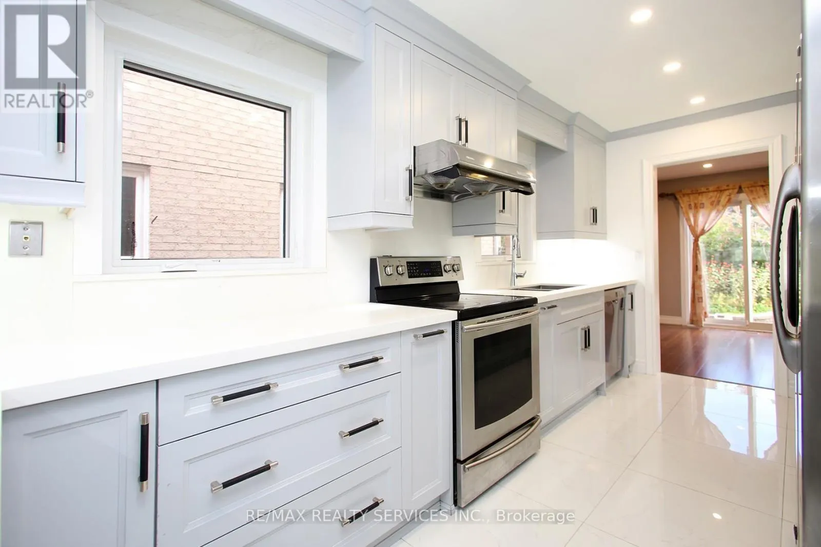 5606 COSMIC CRESCENT