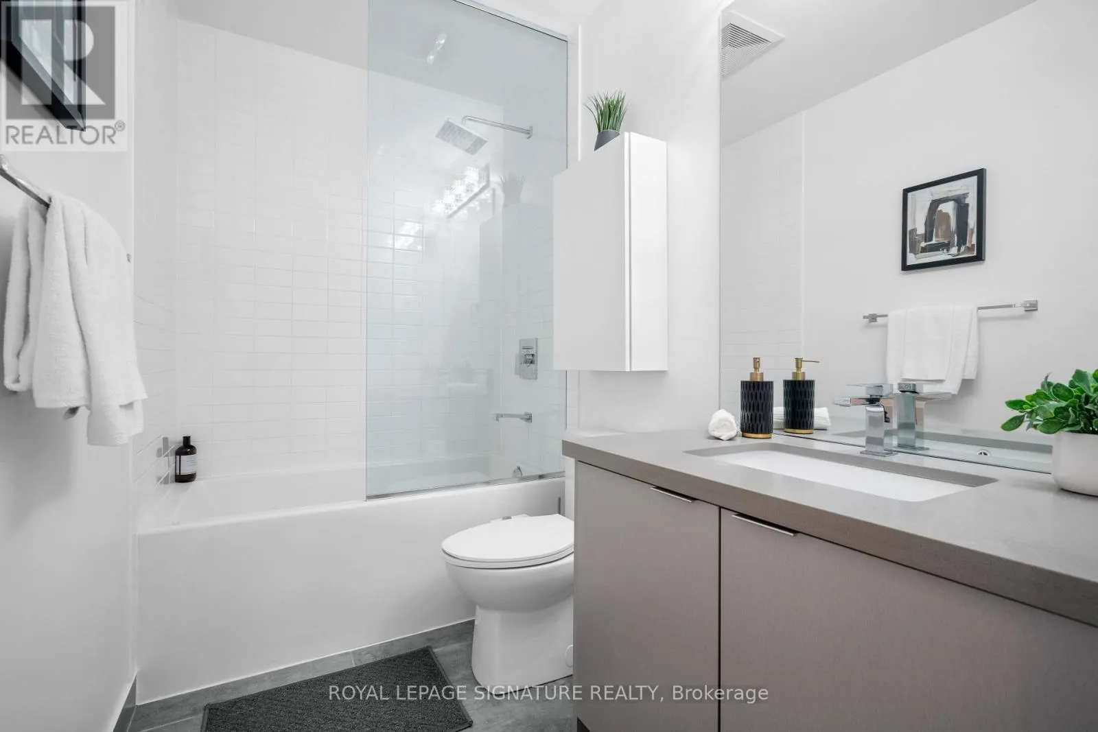 367 - 2481 TAUNTON ROAD