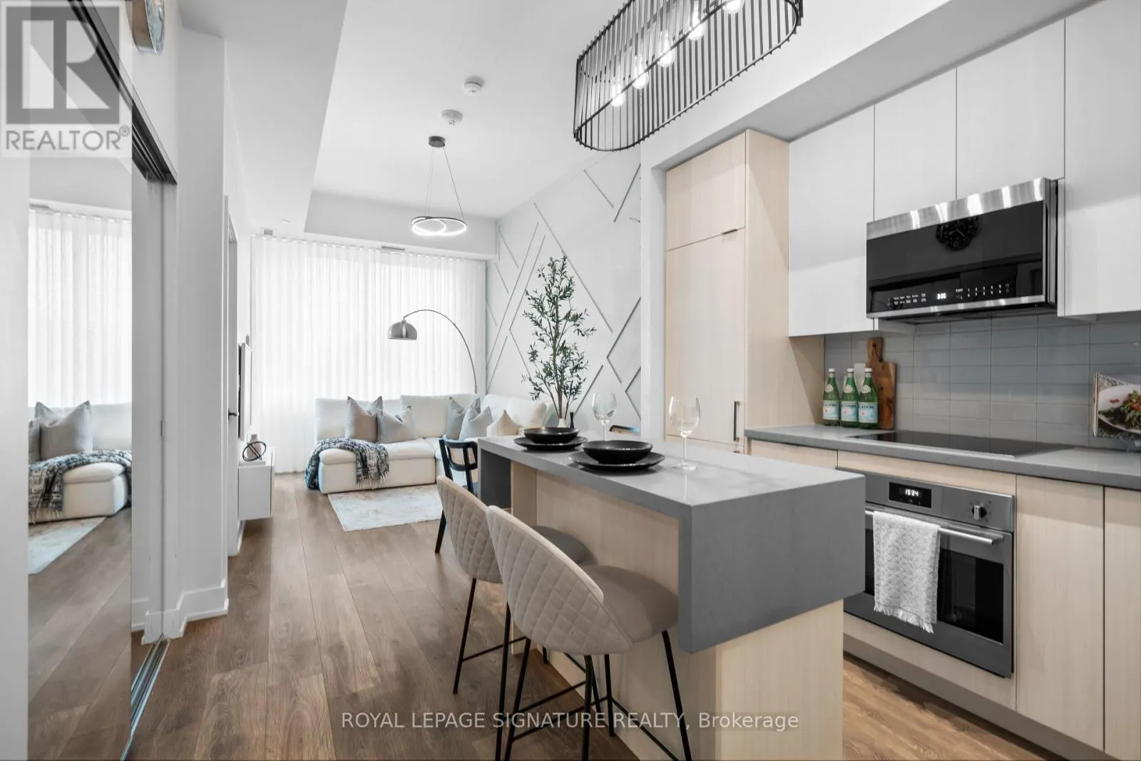 367 - 2481 TAUNTON ROAD