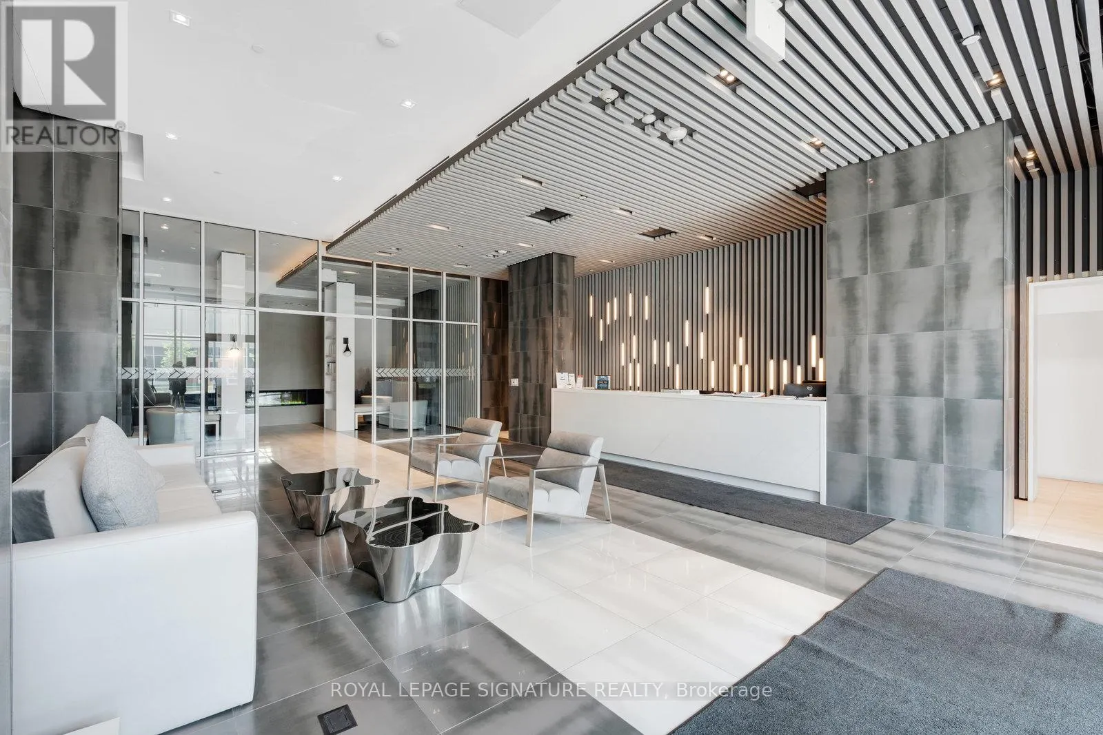 367 - 2481 TAUNTON ROAD