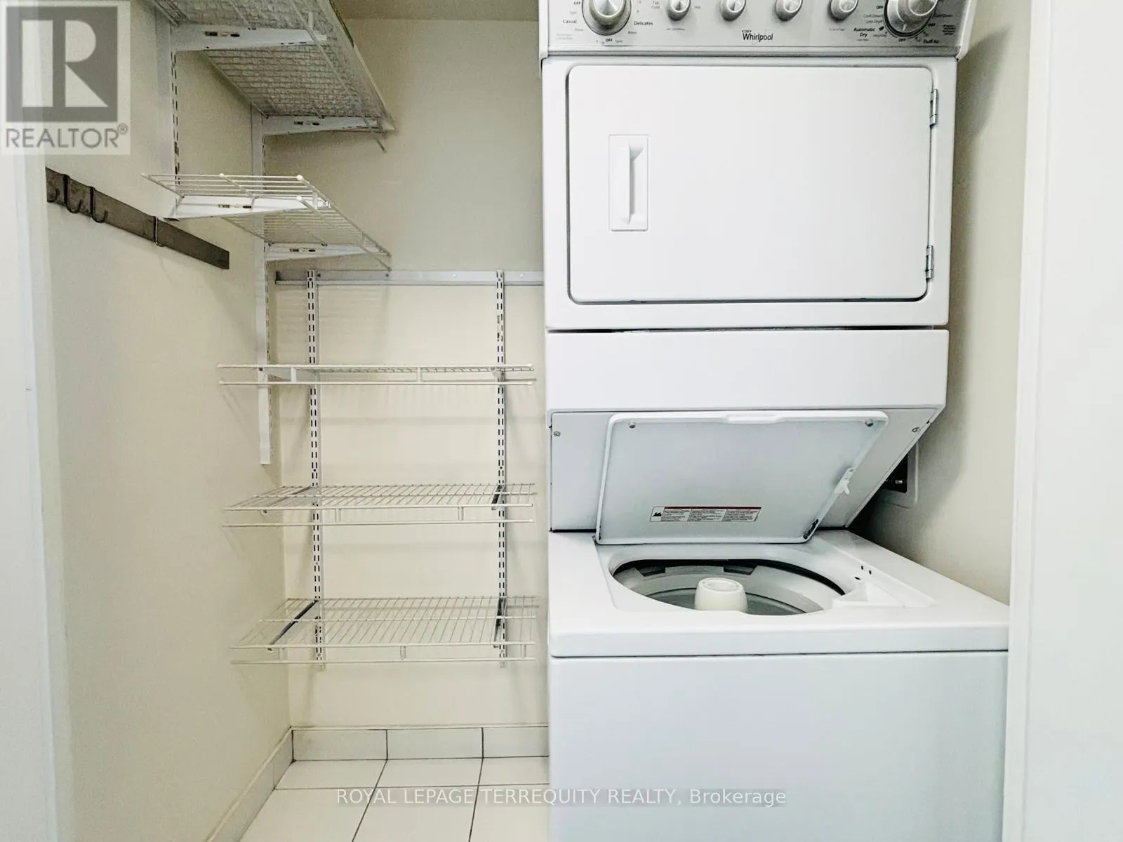 4302 - 4011 BRICKSTONE MEWS