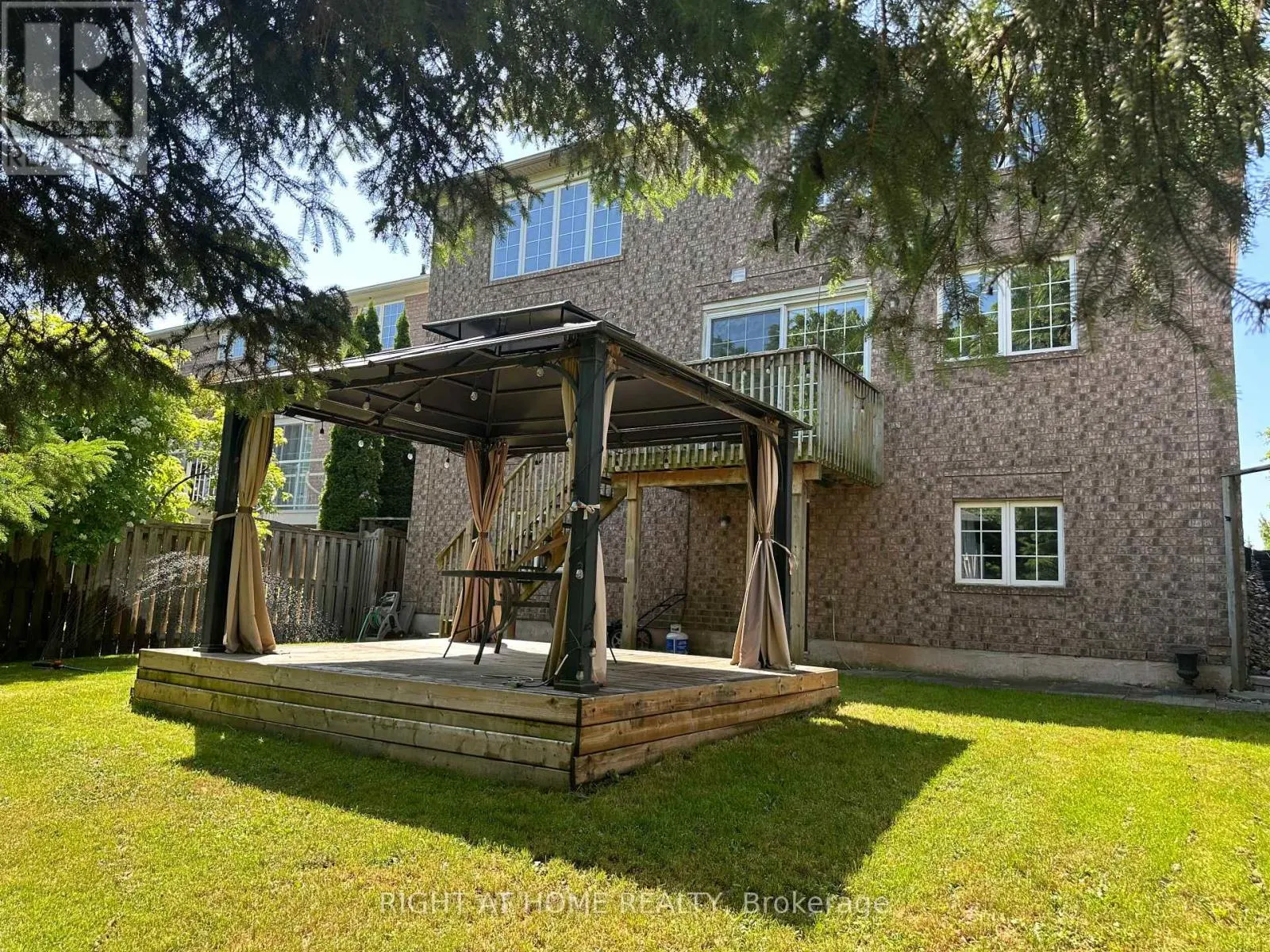 2499 SCOTCH PINE DRIVE