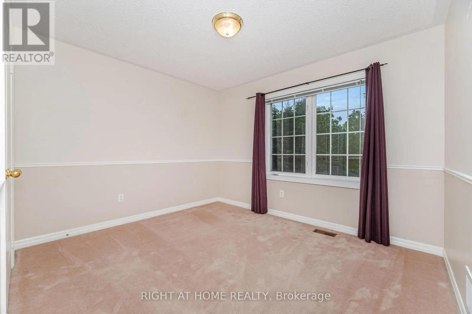 2499 SCOTCH PINE DRIVE