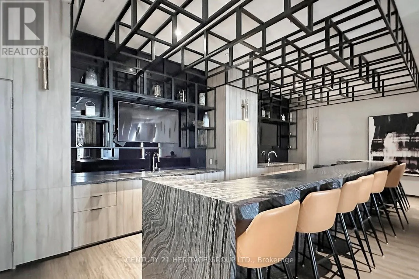 4302 - 7 MABELLE AVENUE