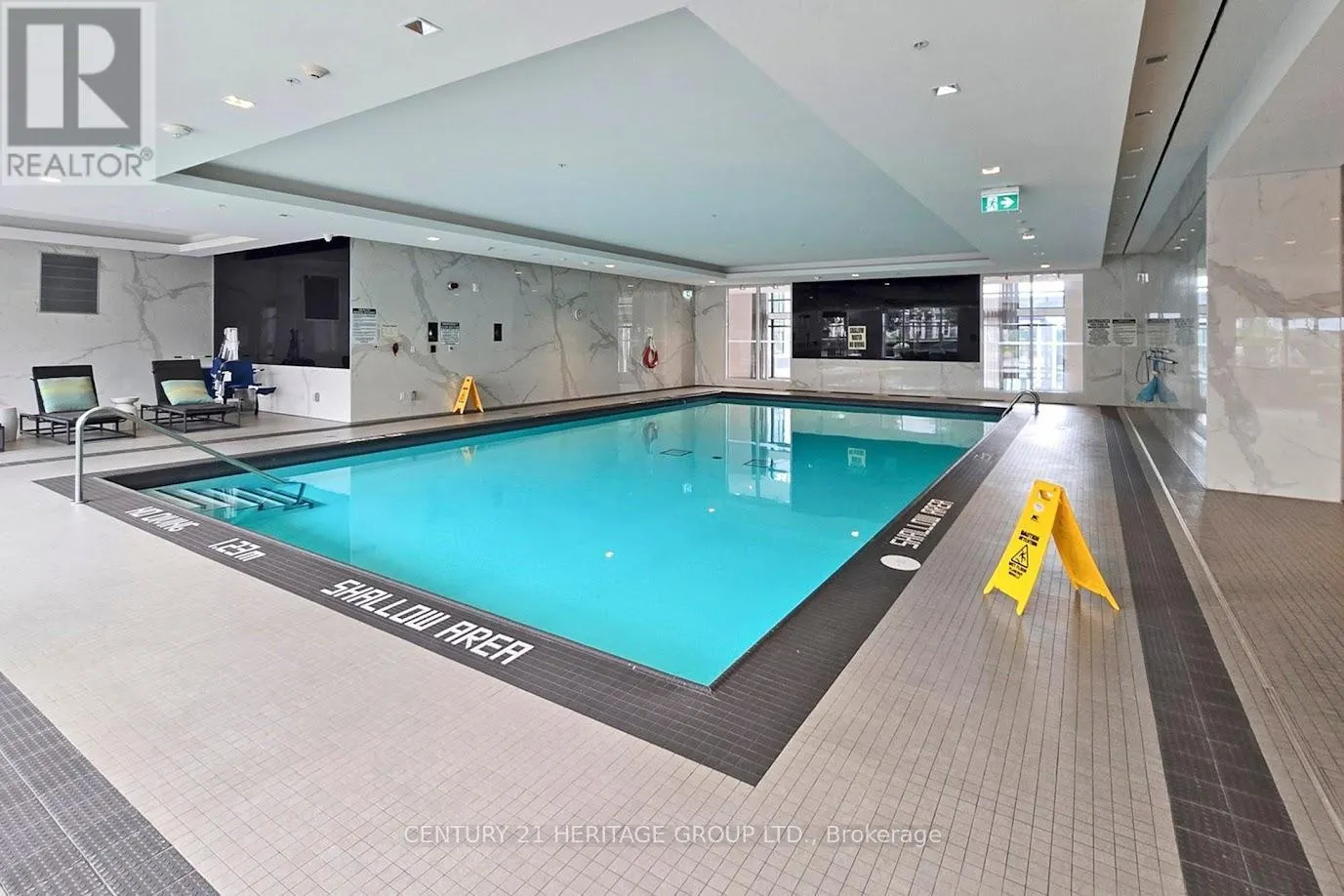 4302 - 7 MABELLE AVENUE