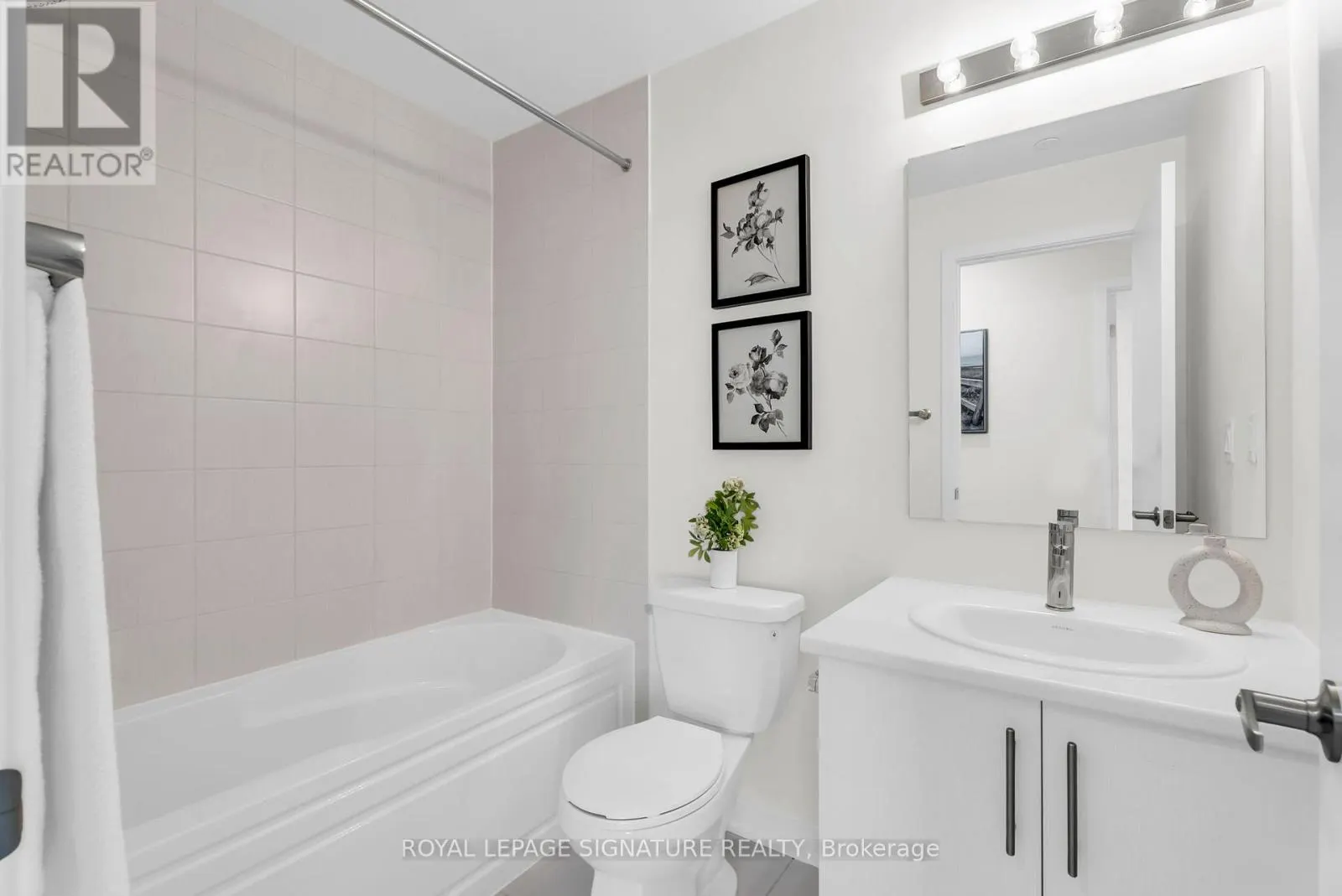 36 - 3409 RIDGEWAY DRIVE