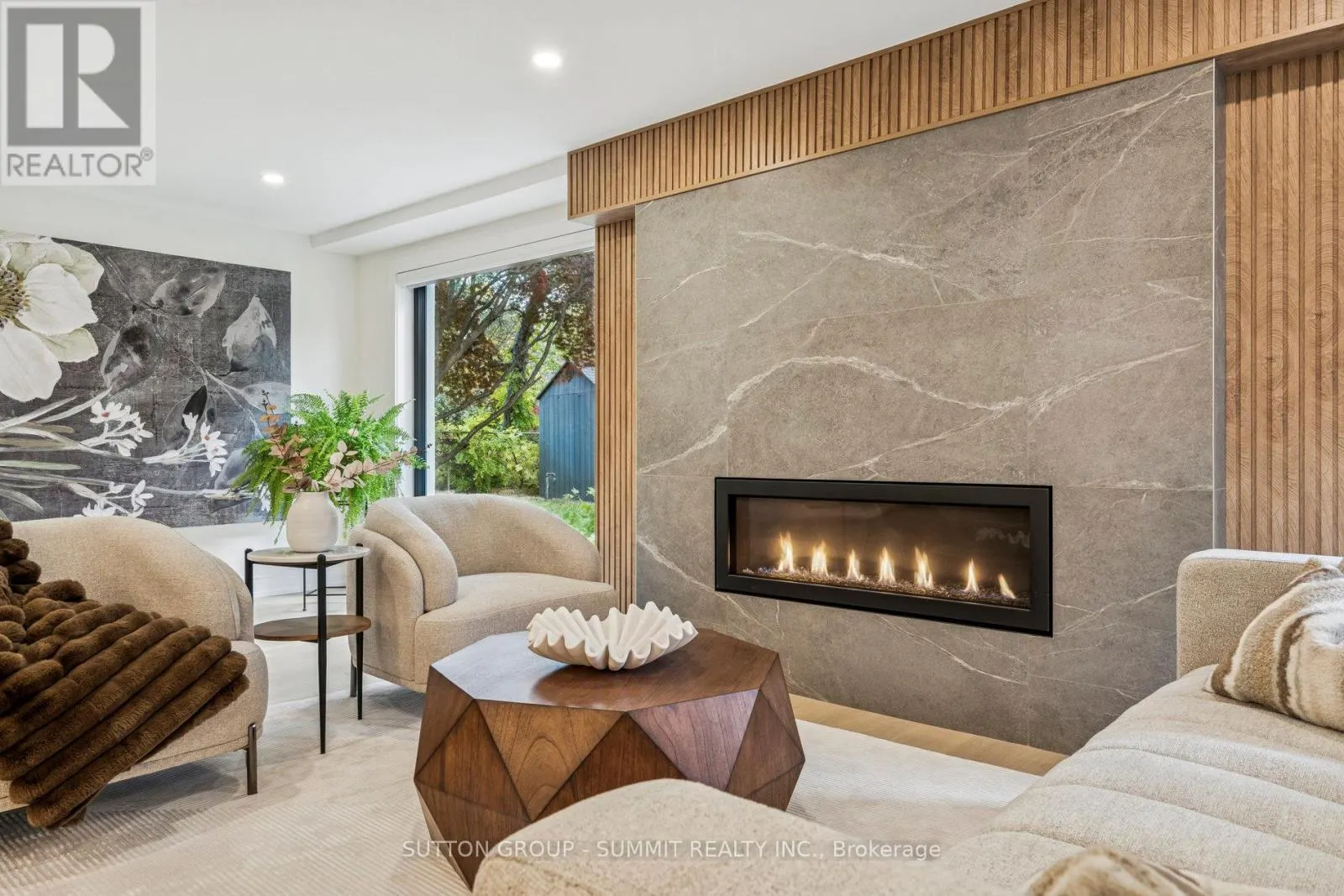 1688 MISSENDEN CRESCENT