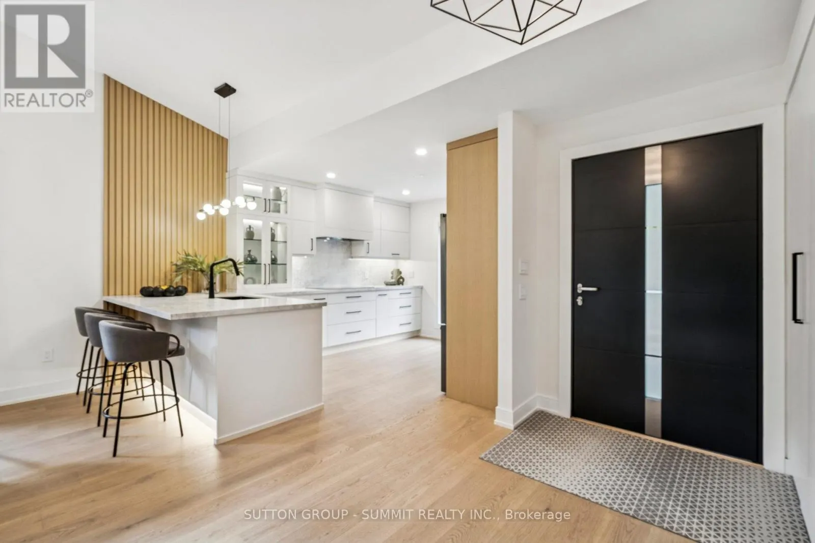 1688 MISSENDEN CRESCENT