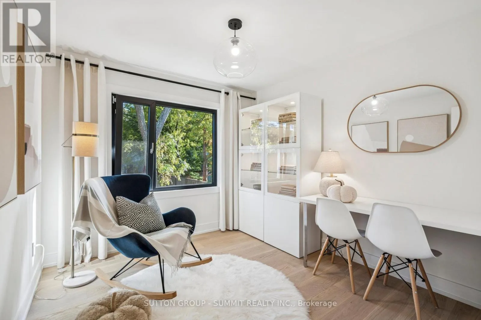 1688 MISSENDEN CRESCENT