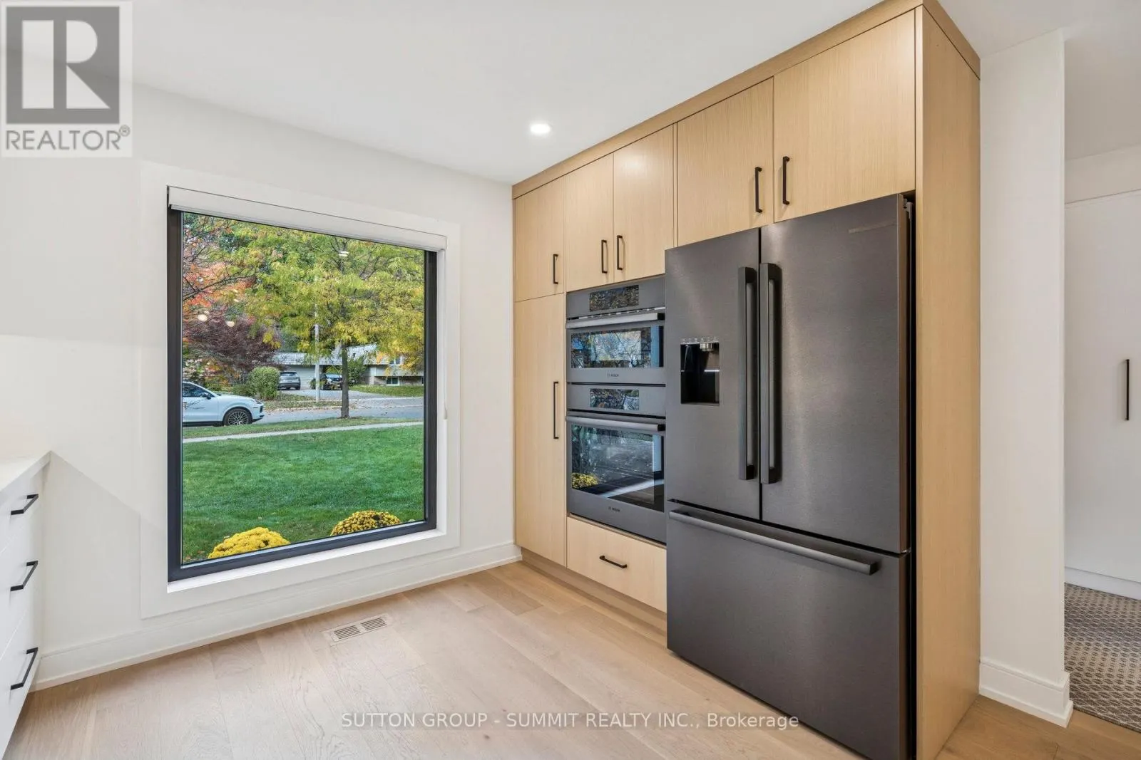 1688 MISSENDEN CRESCENT