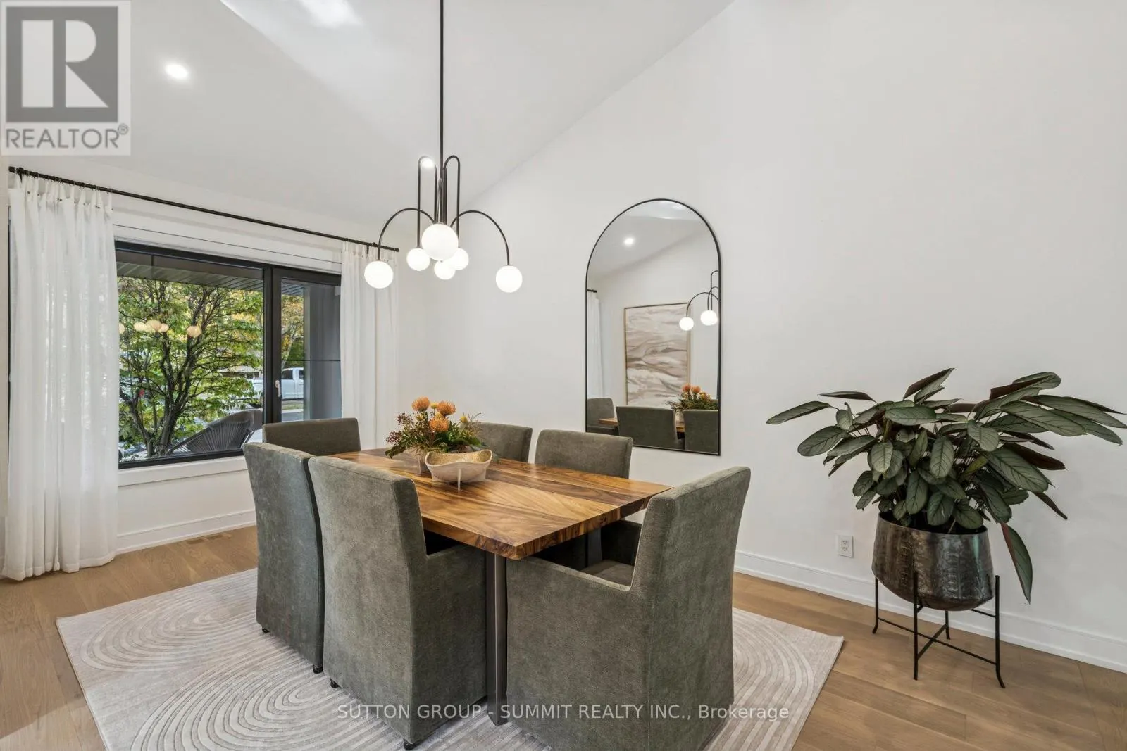 1688 MISSENDEN CRESCENT