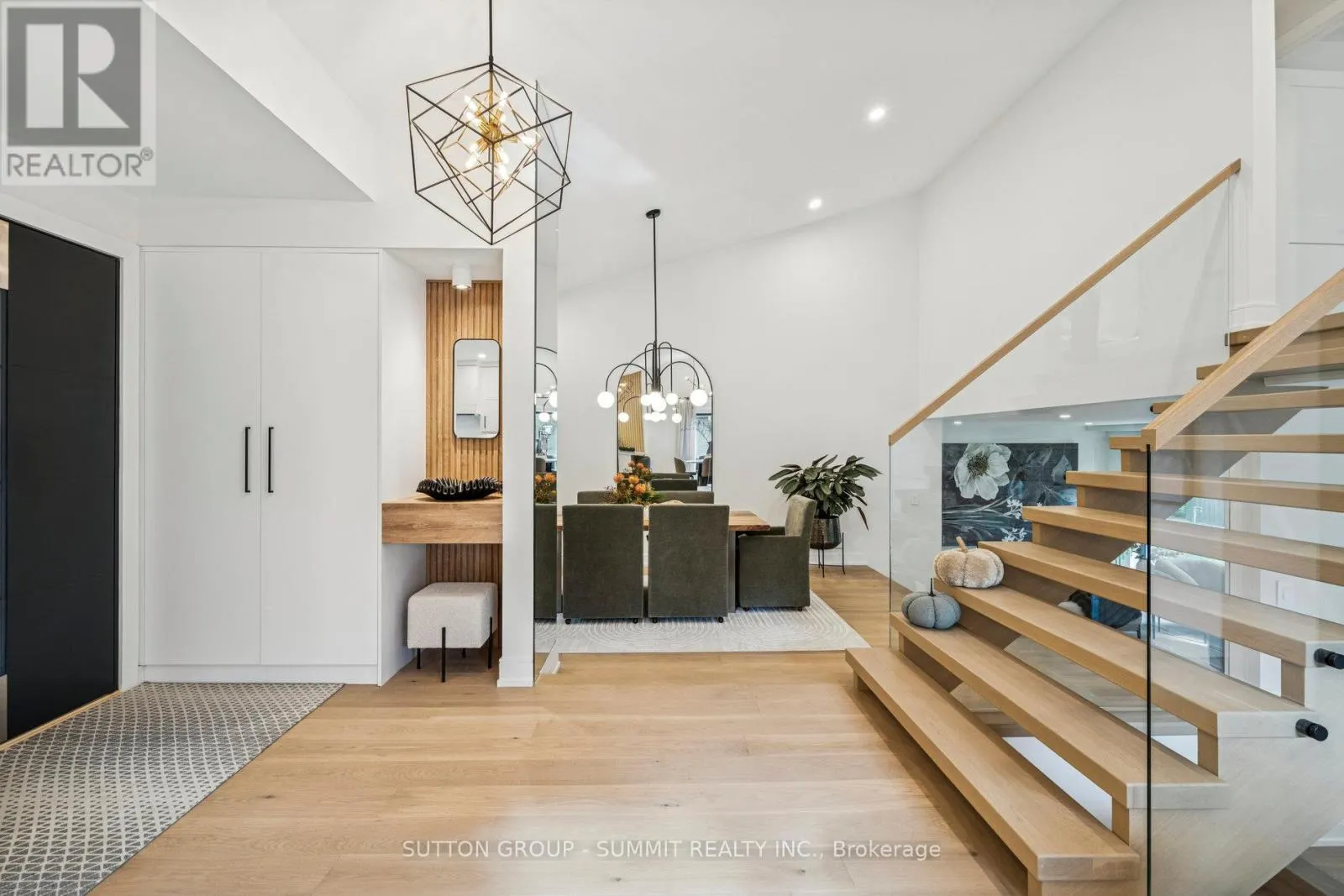 1688 MISSENDEN CRESCENT