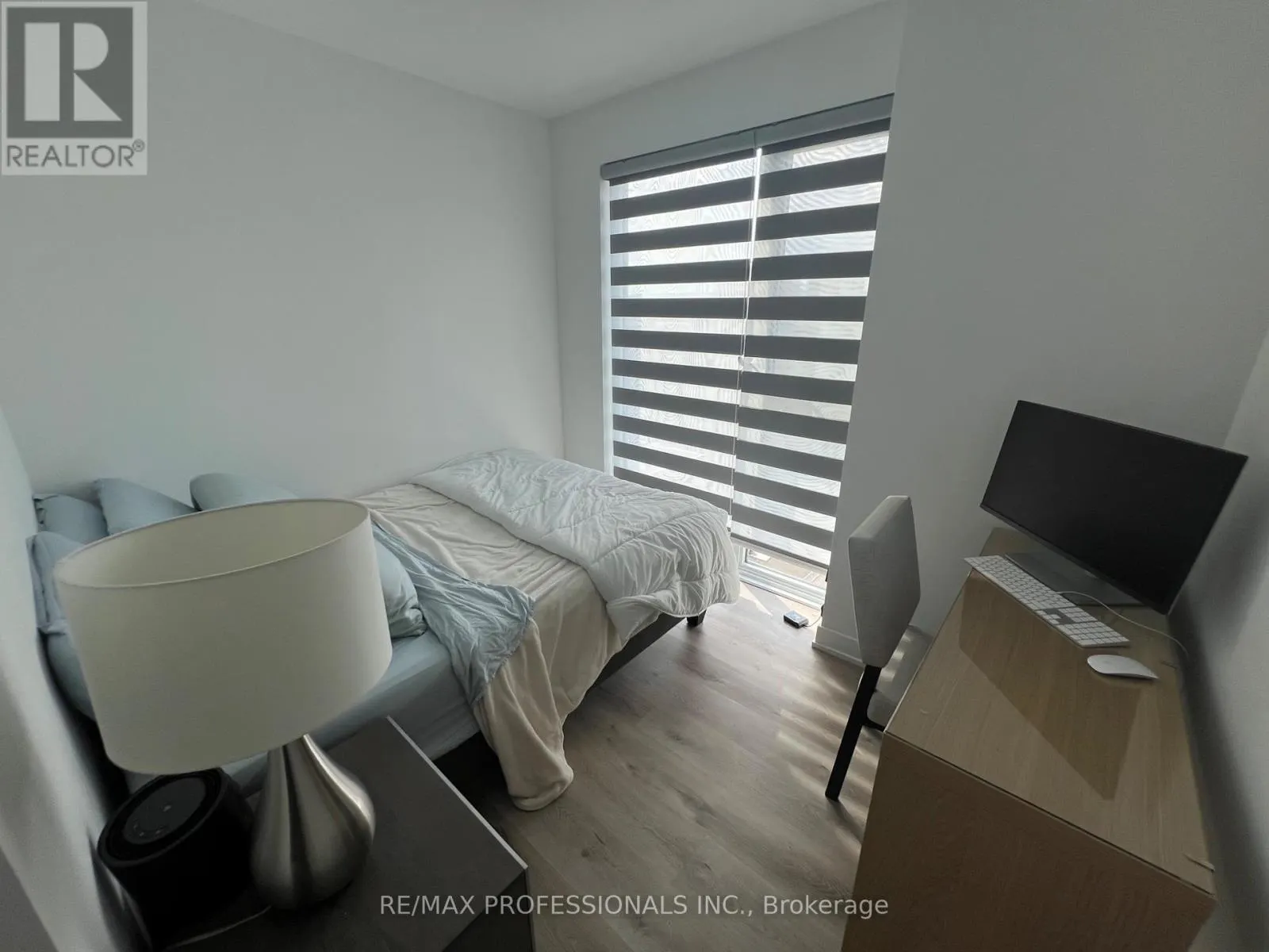 802 - 370 MARTHA STREET