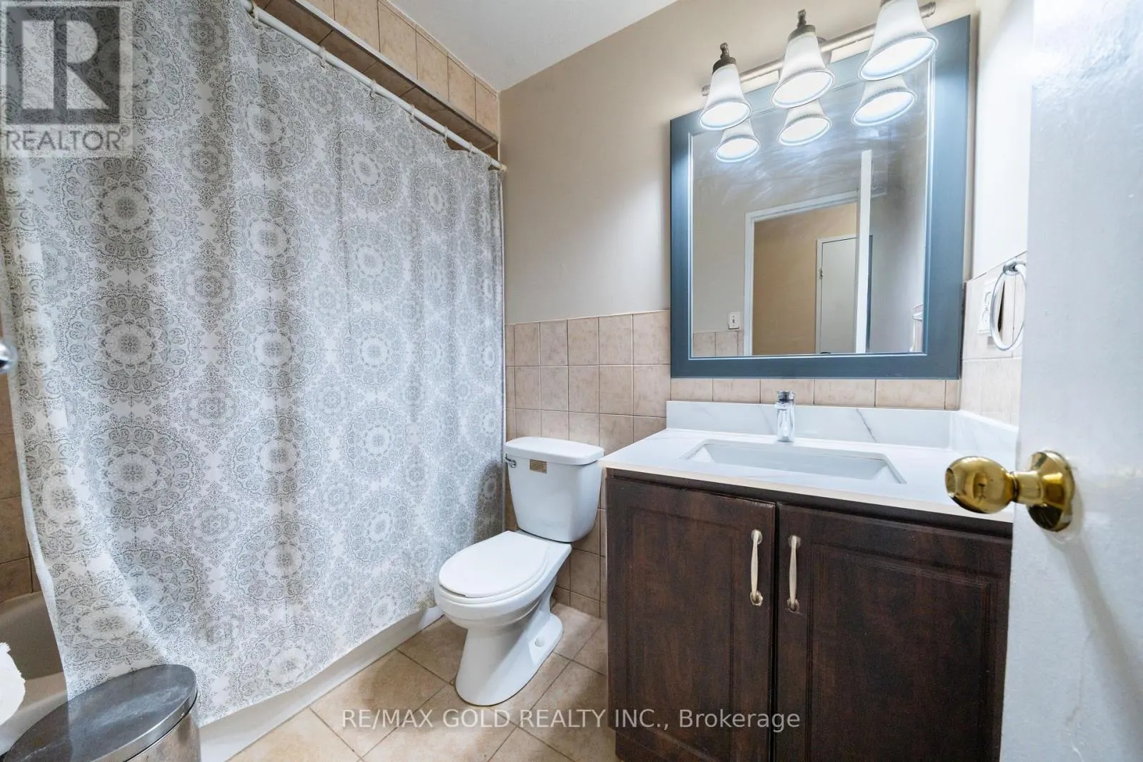 605 - 3555 DERRY ROAD E