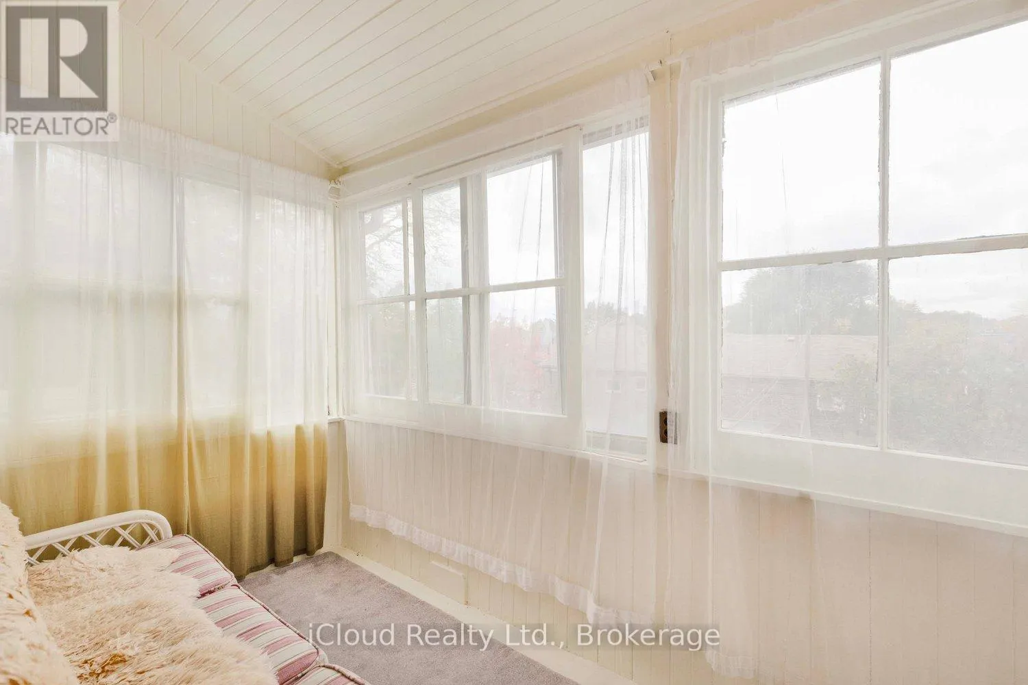 74* GLENDALE* AVENUE