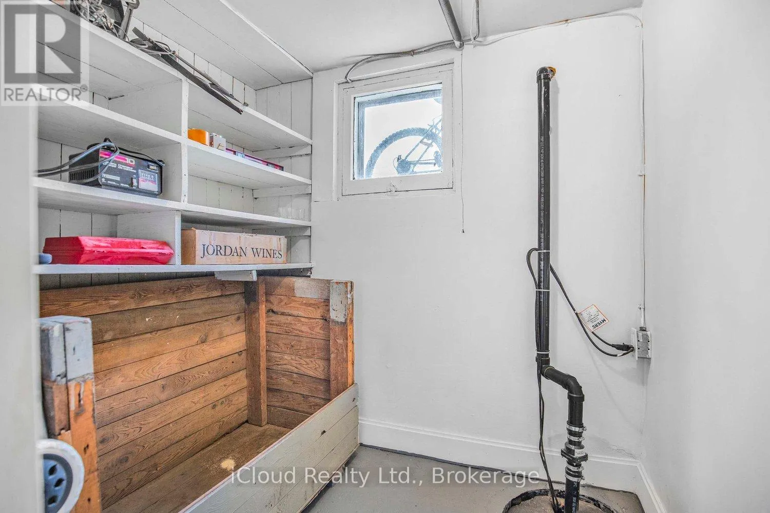 74* GLENDALE* AVENUE