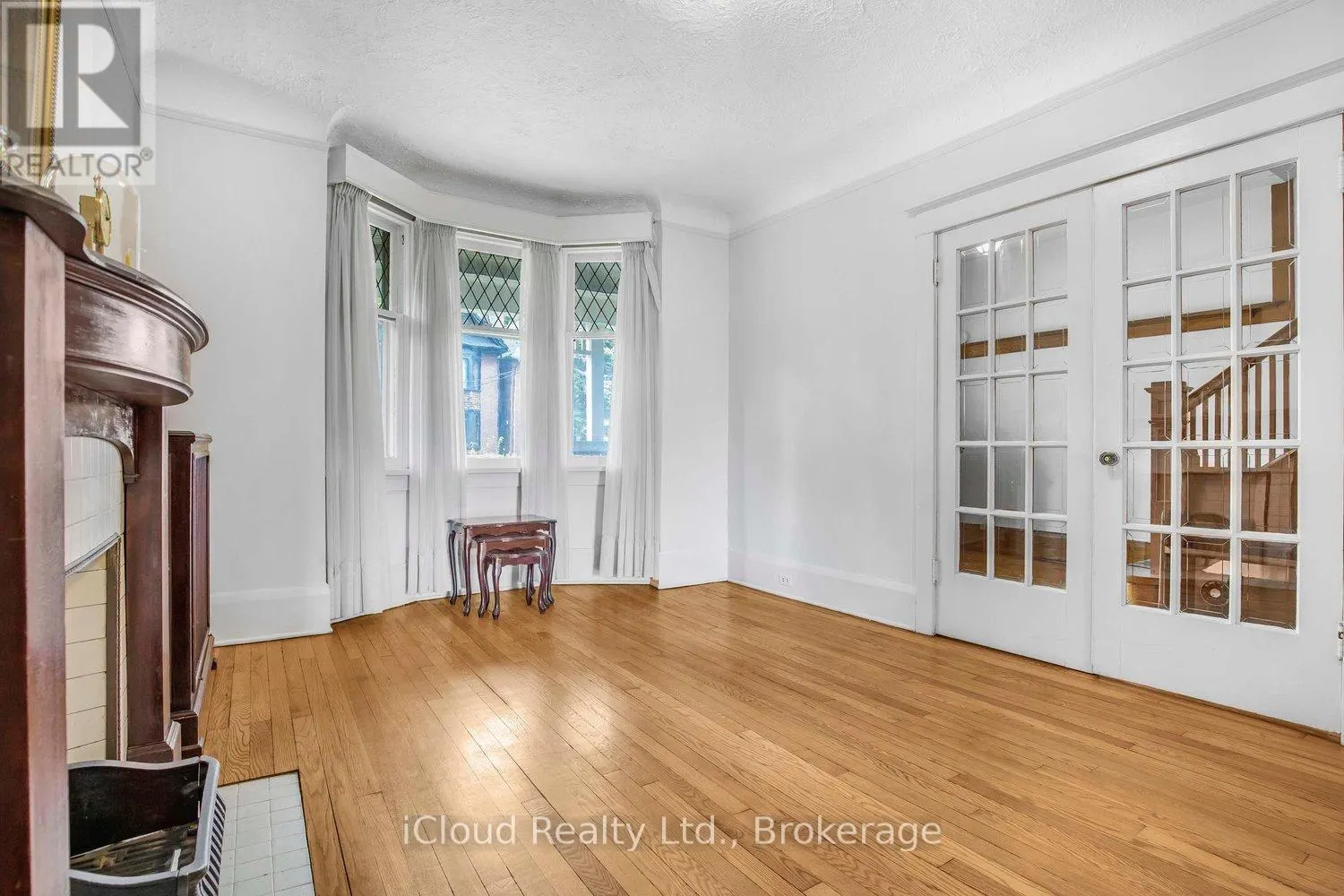 74* GLENDALE* AVENUE