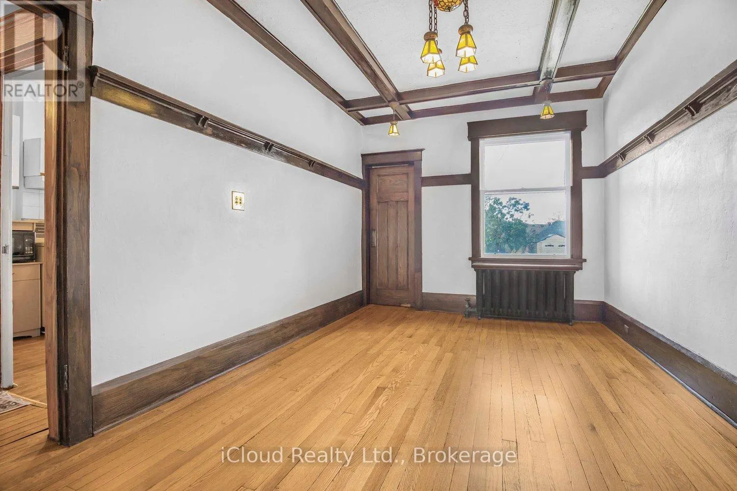 74* GLENDALE* AVENUE