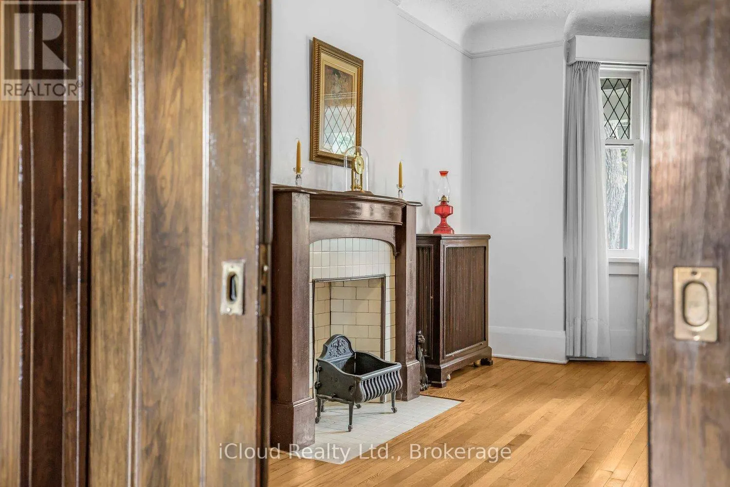 74* GLENDALE* AVENUE