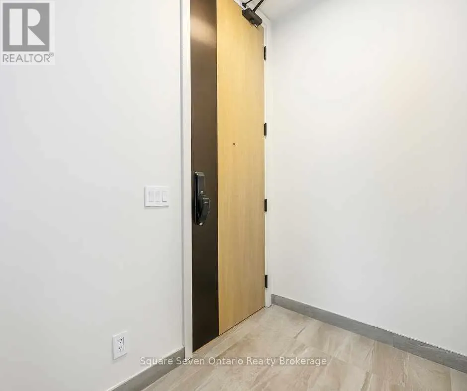 412 - 123 MAURICE DRIVE