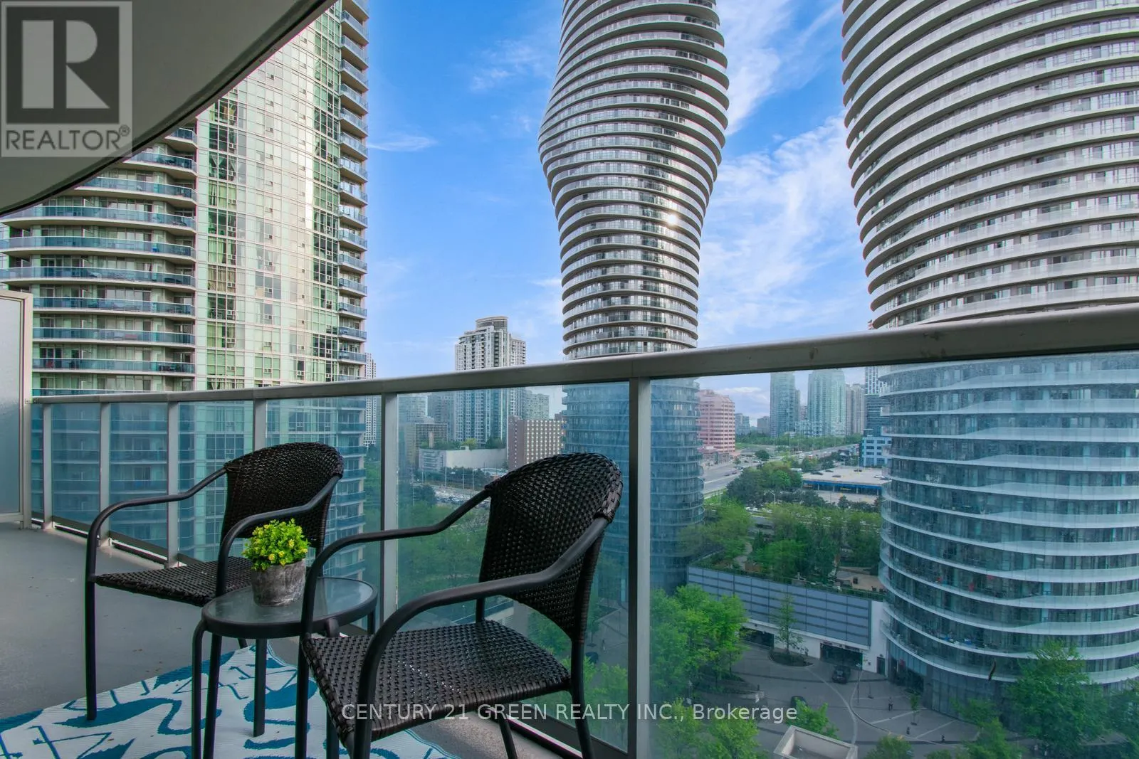 1207 - 80 ABSOLUTE AVENUE