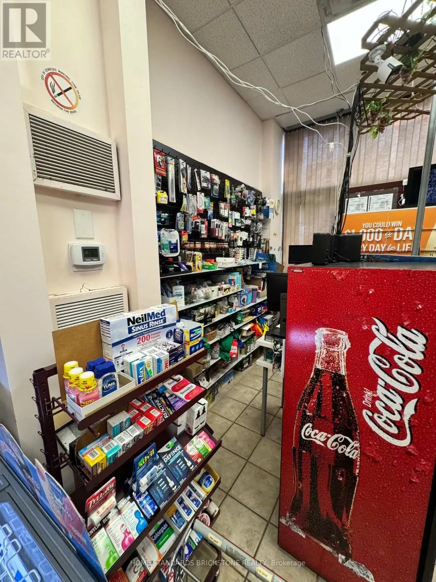 2 - 2045 LAKE SHORE BOULEVARD W