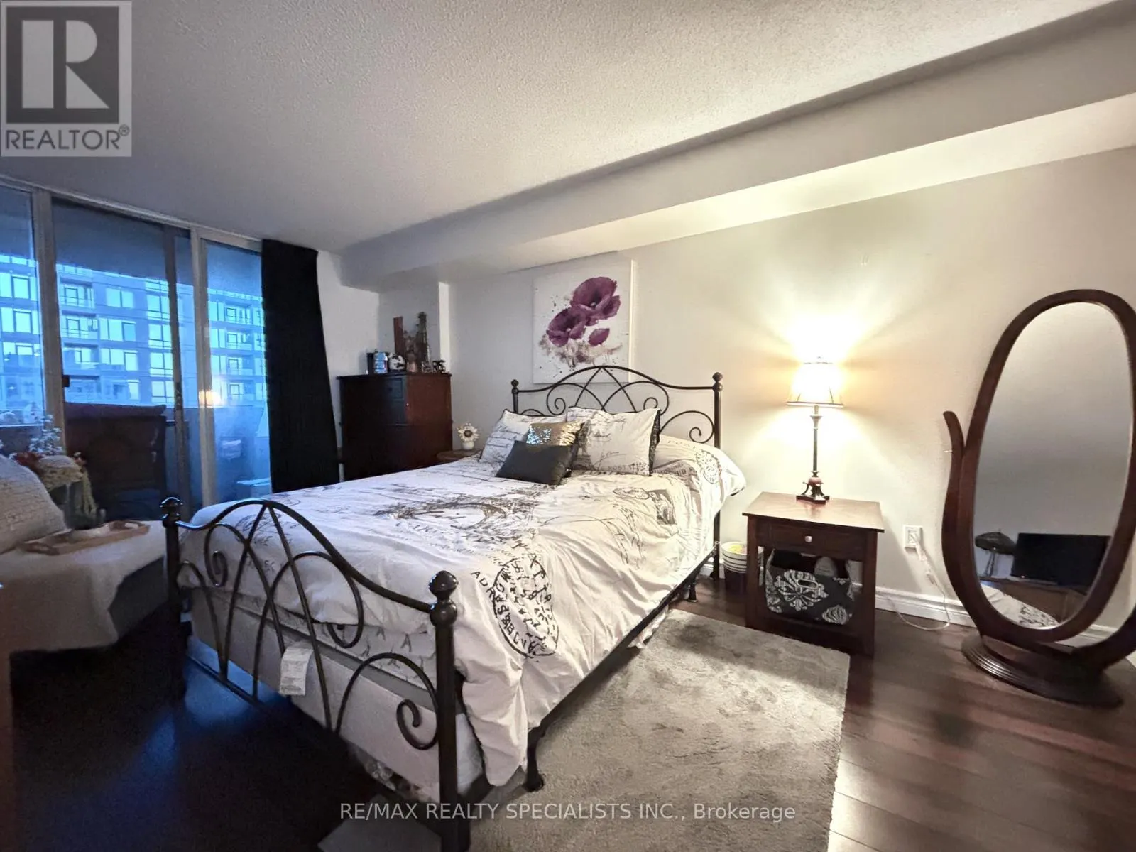 2206 - 330 RATHBURN ROAD W