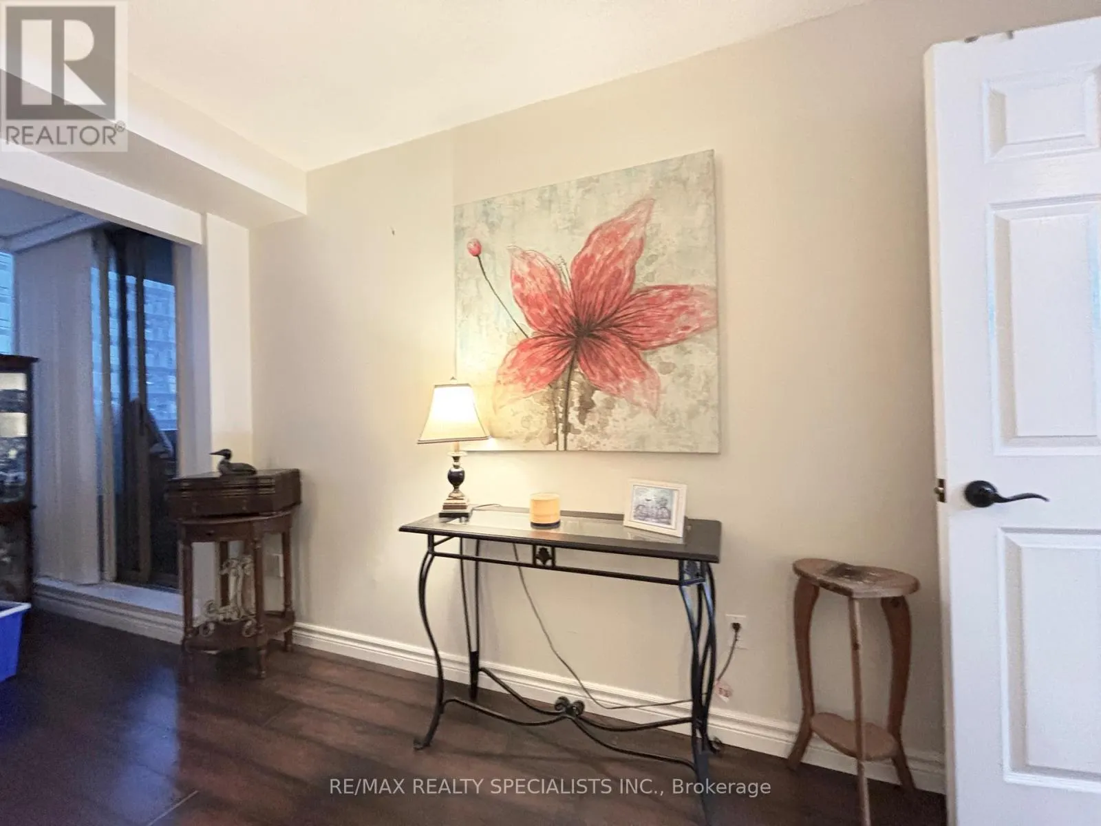 2206 - 330 RATHBURN ROAD W