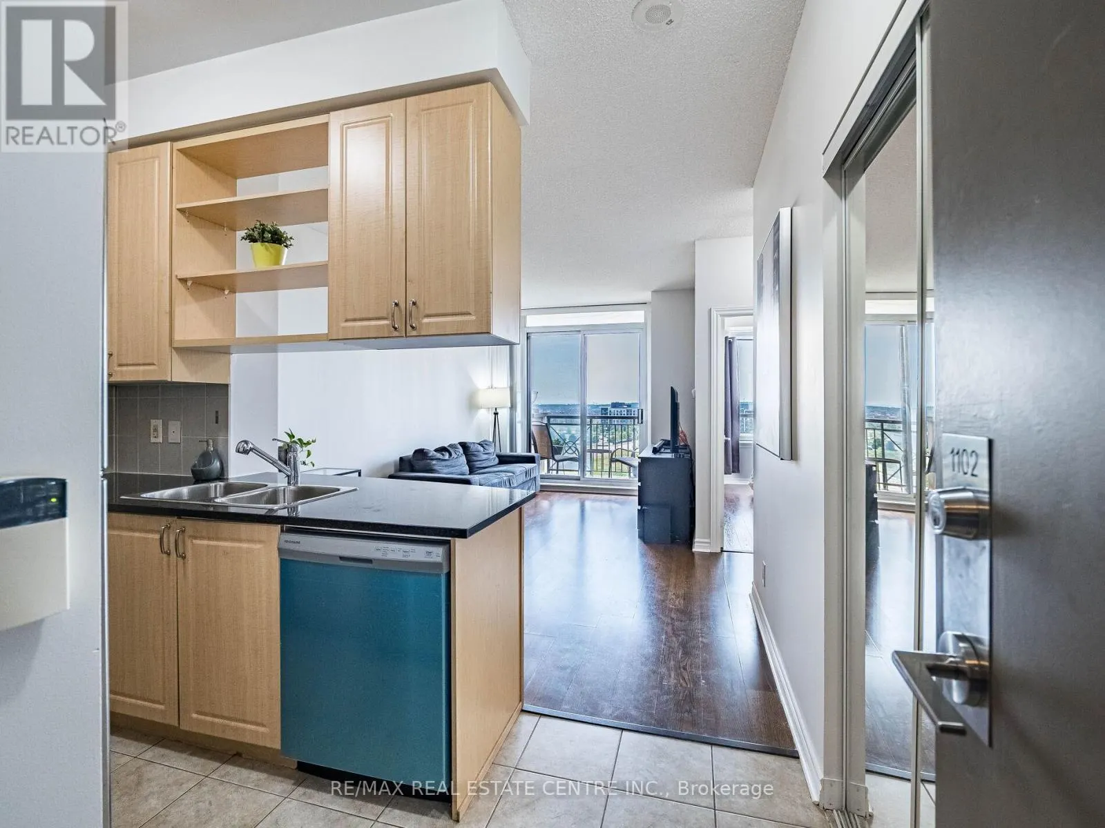 1102 - 2379 CENTRAL PARK DRIVE