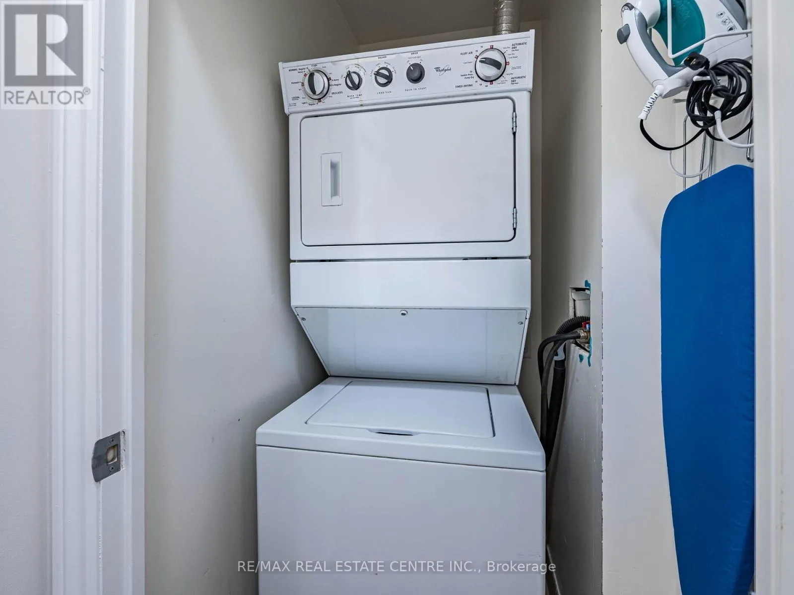 1102 - 2379 CENTRAL PARK DRIVE