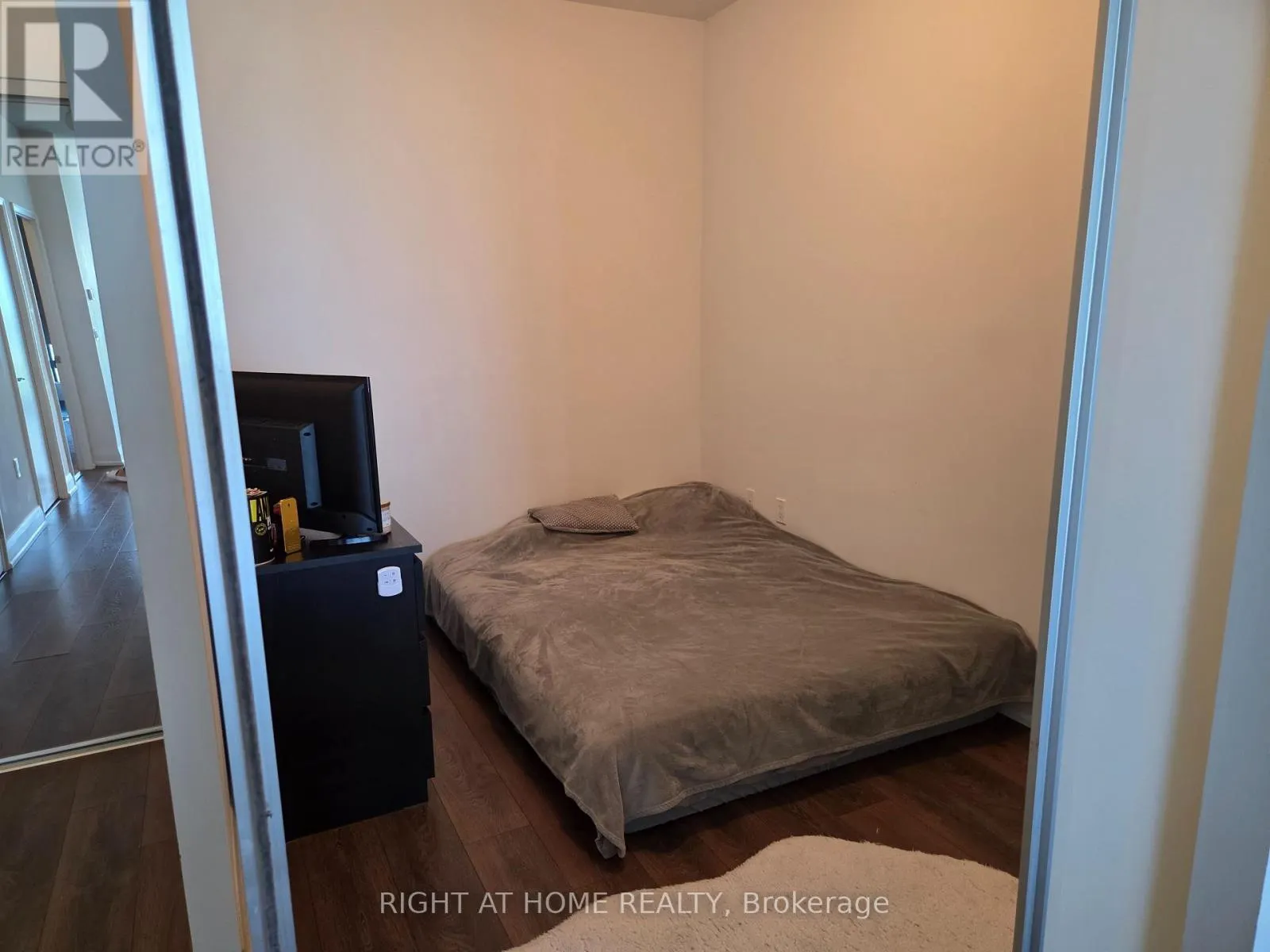 2801 - 9 VALHALLA INN ROAD