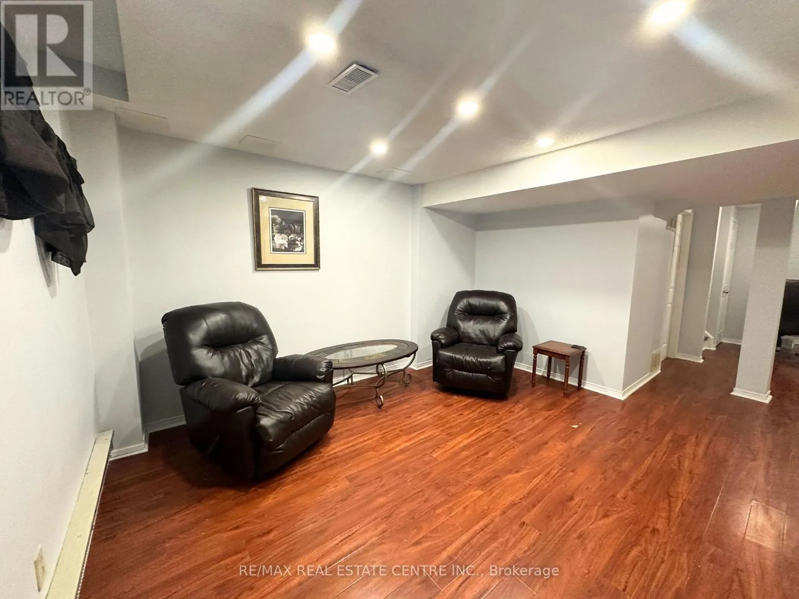 22 - 2215 CLEAVER AVENUE