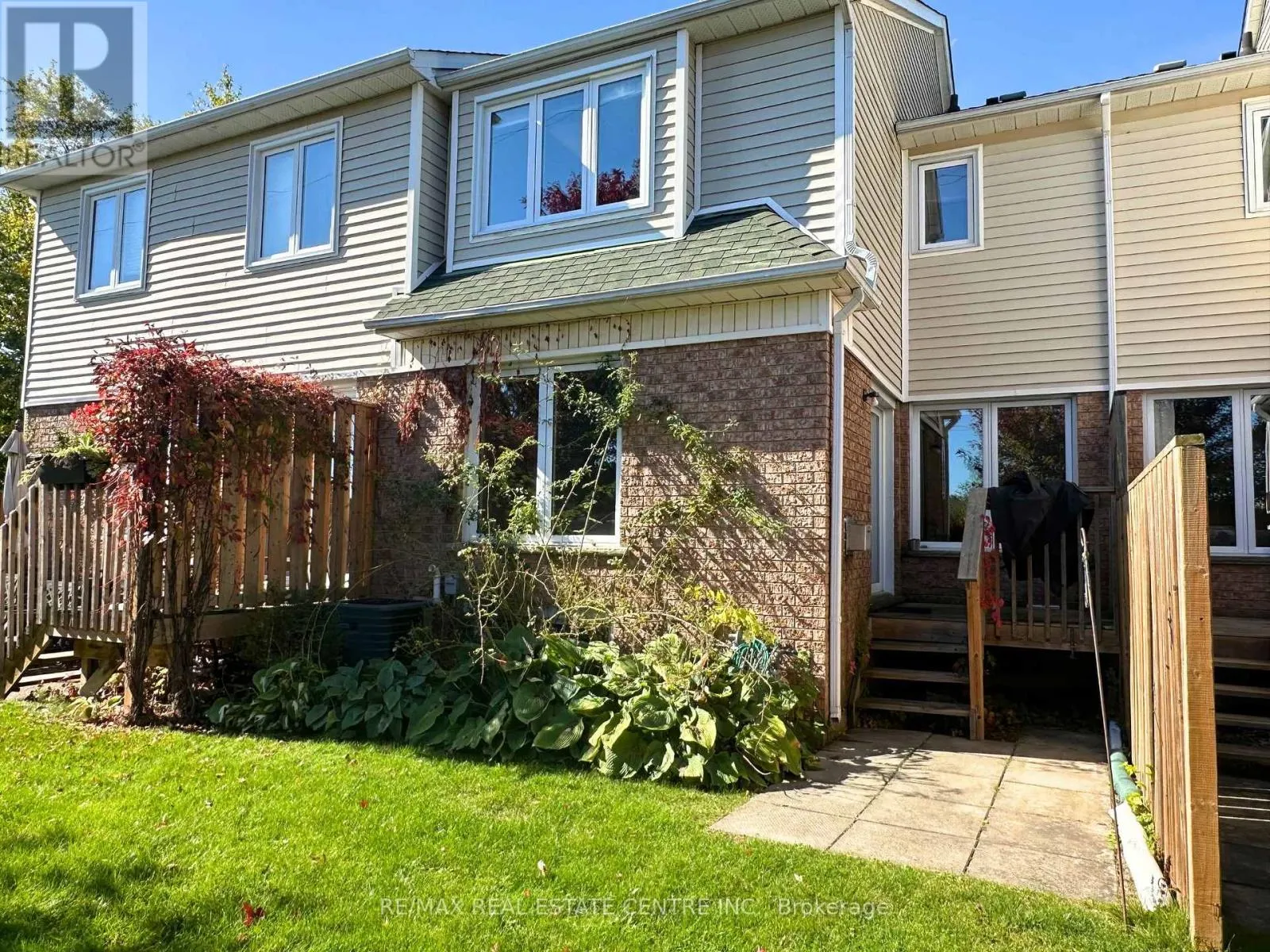 22 - 2215 CLEAVER AVENUE