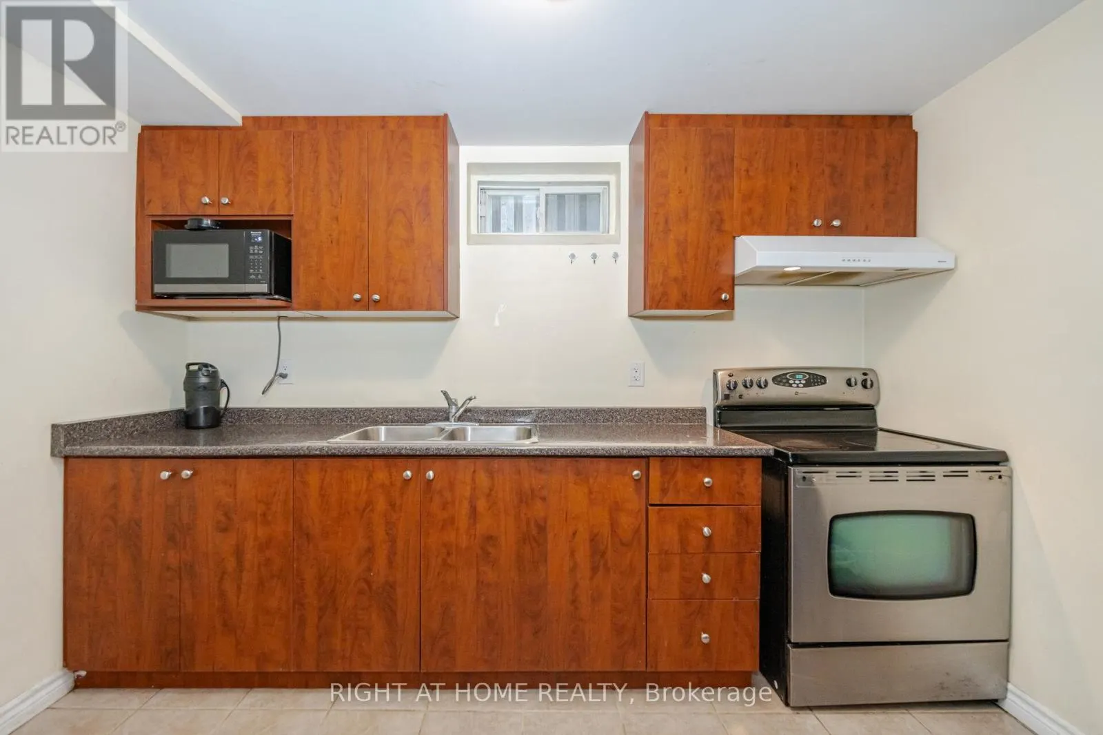 BASEMENT - 30 QUEEN MARY DRIVE