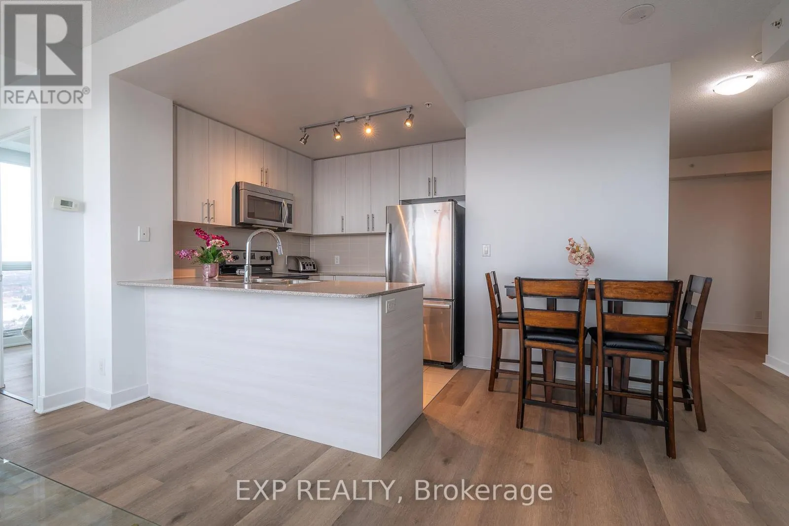 2008 - 3985 GRAND PARK DRIVE