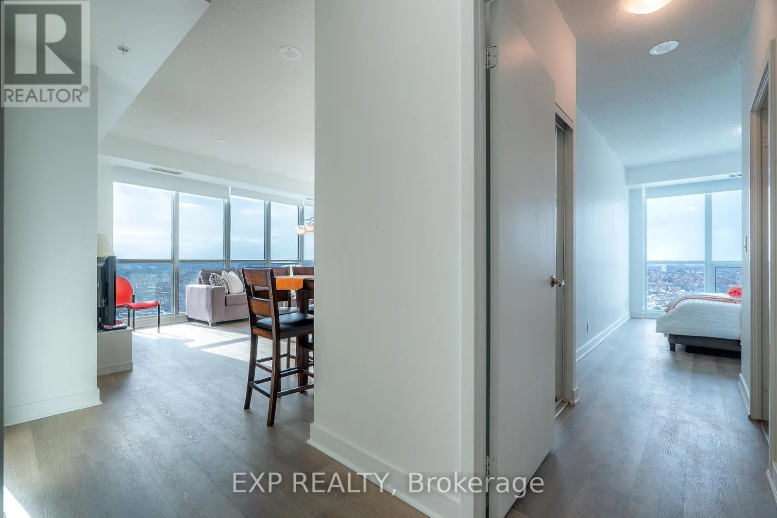 2008 - 3985 GRAND PARK DRIVE