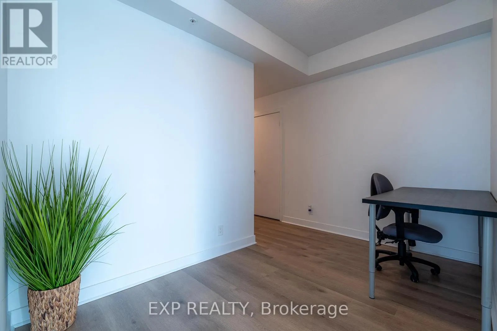 2008 - 3985 GRAND PARK DRIVE