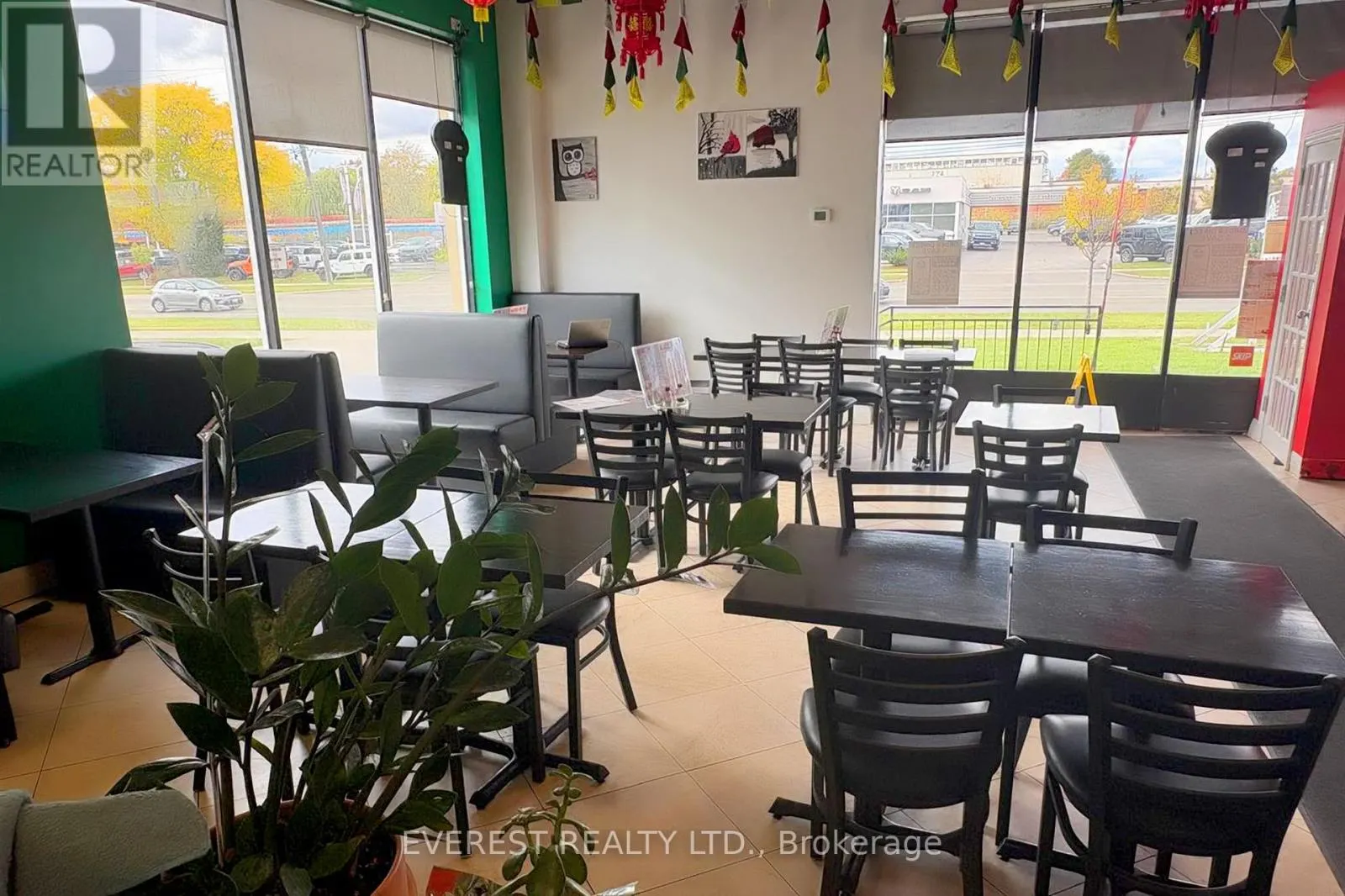 5 - 2388 FAIRVIEW STREET