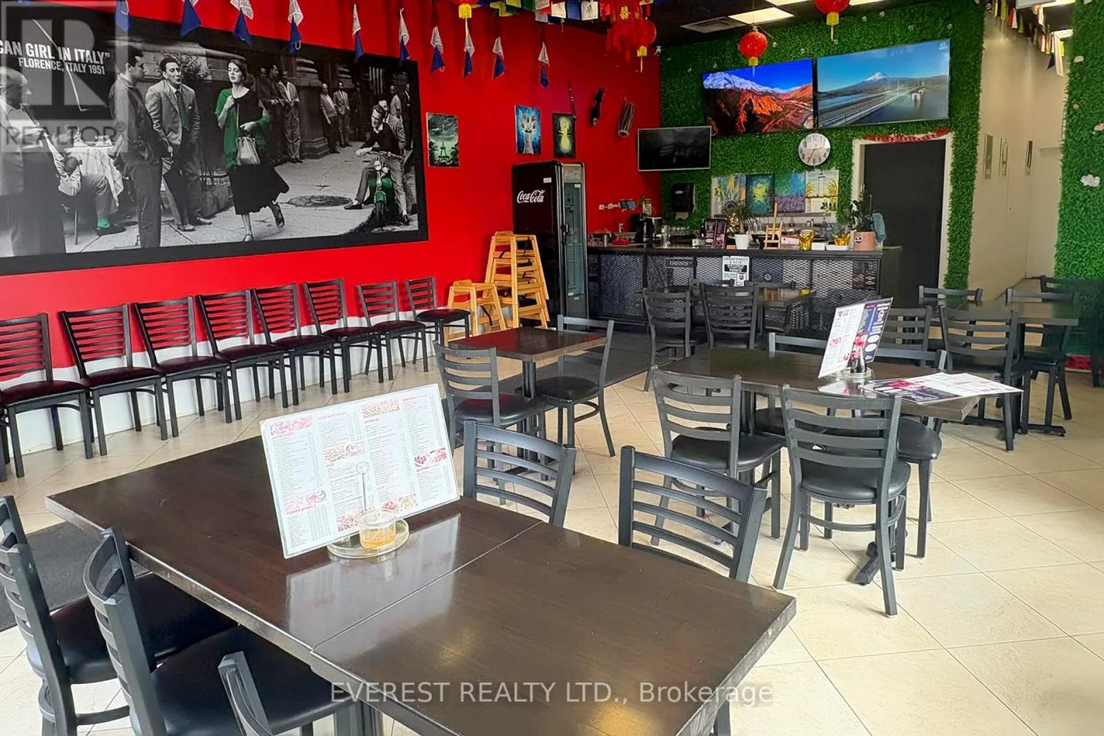 5 - 2388 FAIRVIEW STREET