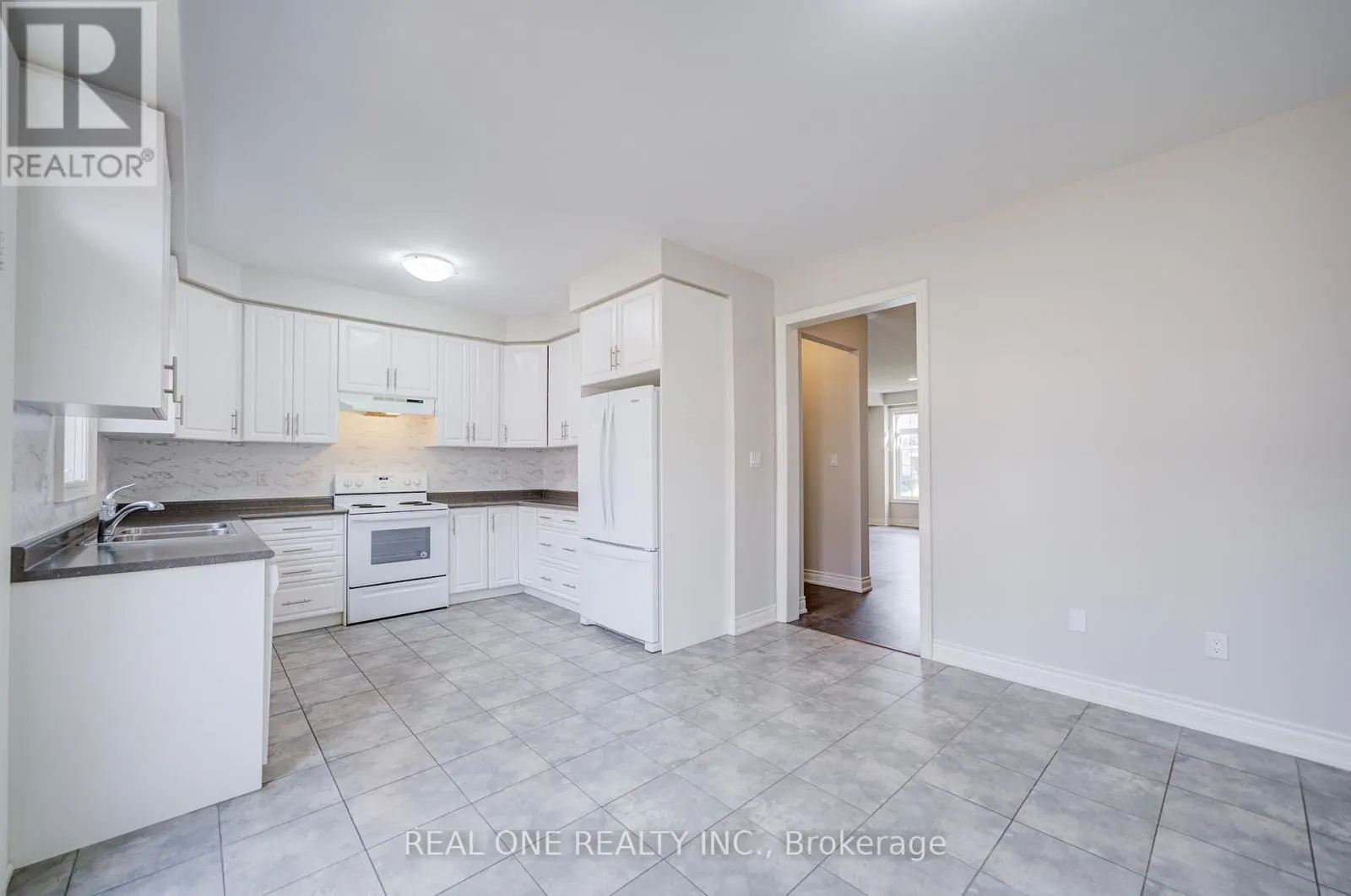 475 SILVER MAPLE ROAD