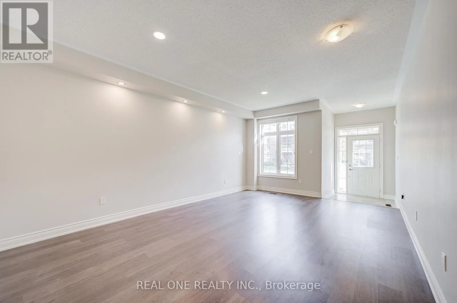 475 SILVER MAPLE ROAD