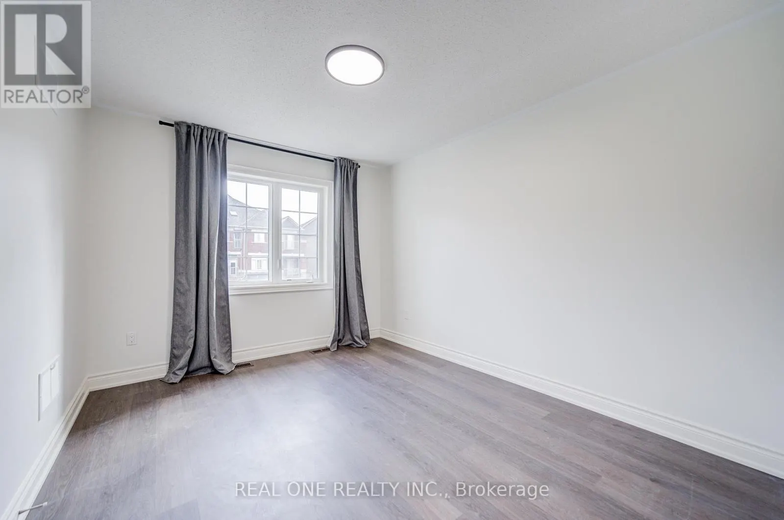 475 SILVER MAPLE ROAD