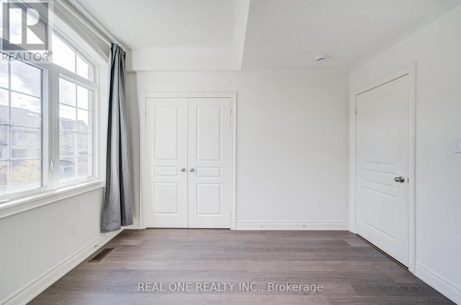 475 SILVER MAPLE ROAD