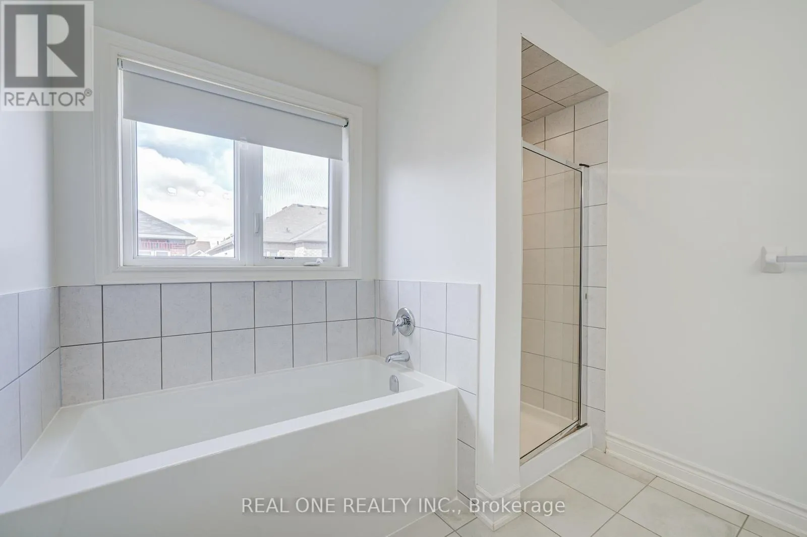 475 SILVER MAPLE ROAD