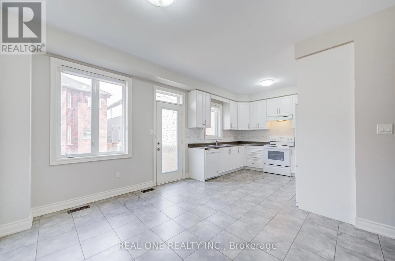 475 SILVER MAPLE ROAD