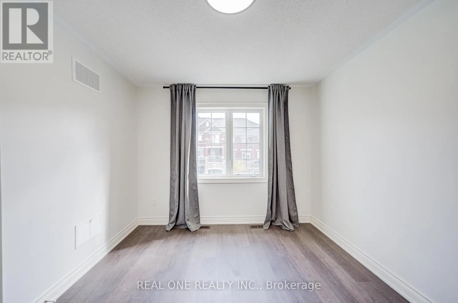 475 SILVER MAPLE ROAD