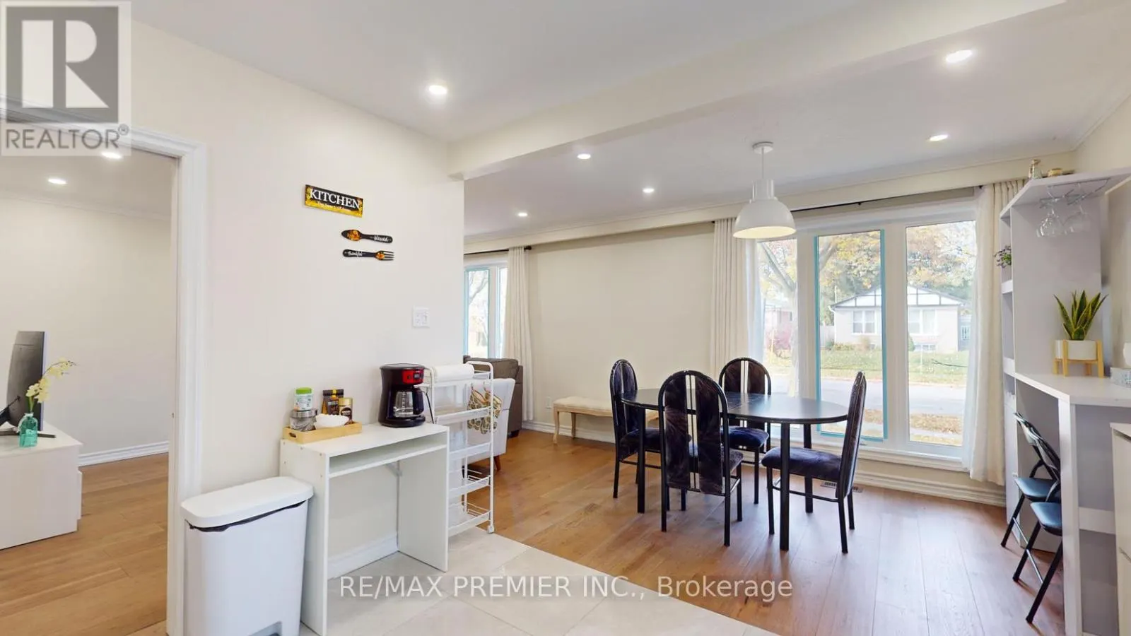 236 THISTLE DOWN BOULEVARD