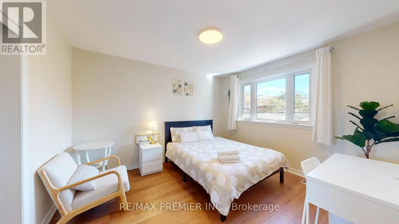 236 THISTLE DOWN BOULEVARD