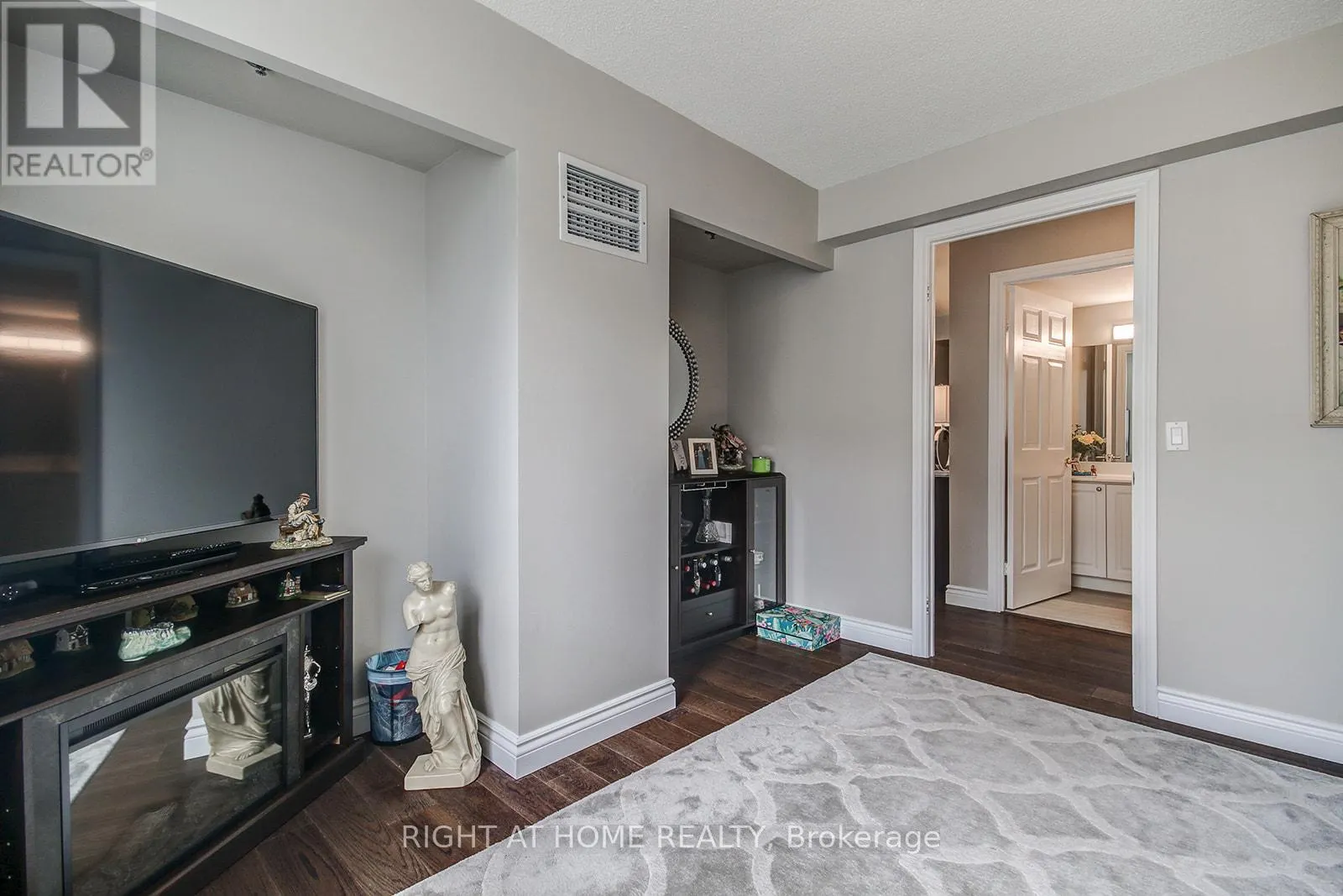 1301 - 100 BURLOAK DRIVE