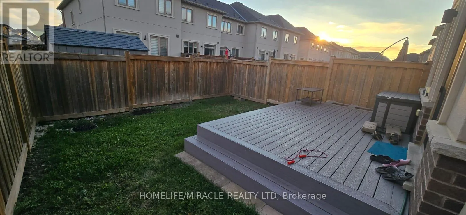 3 DORIS PAWLEY CRESCENT